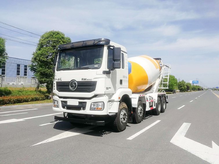 HOWO 8×4 · Concrete Mixer